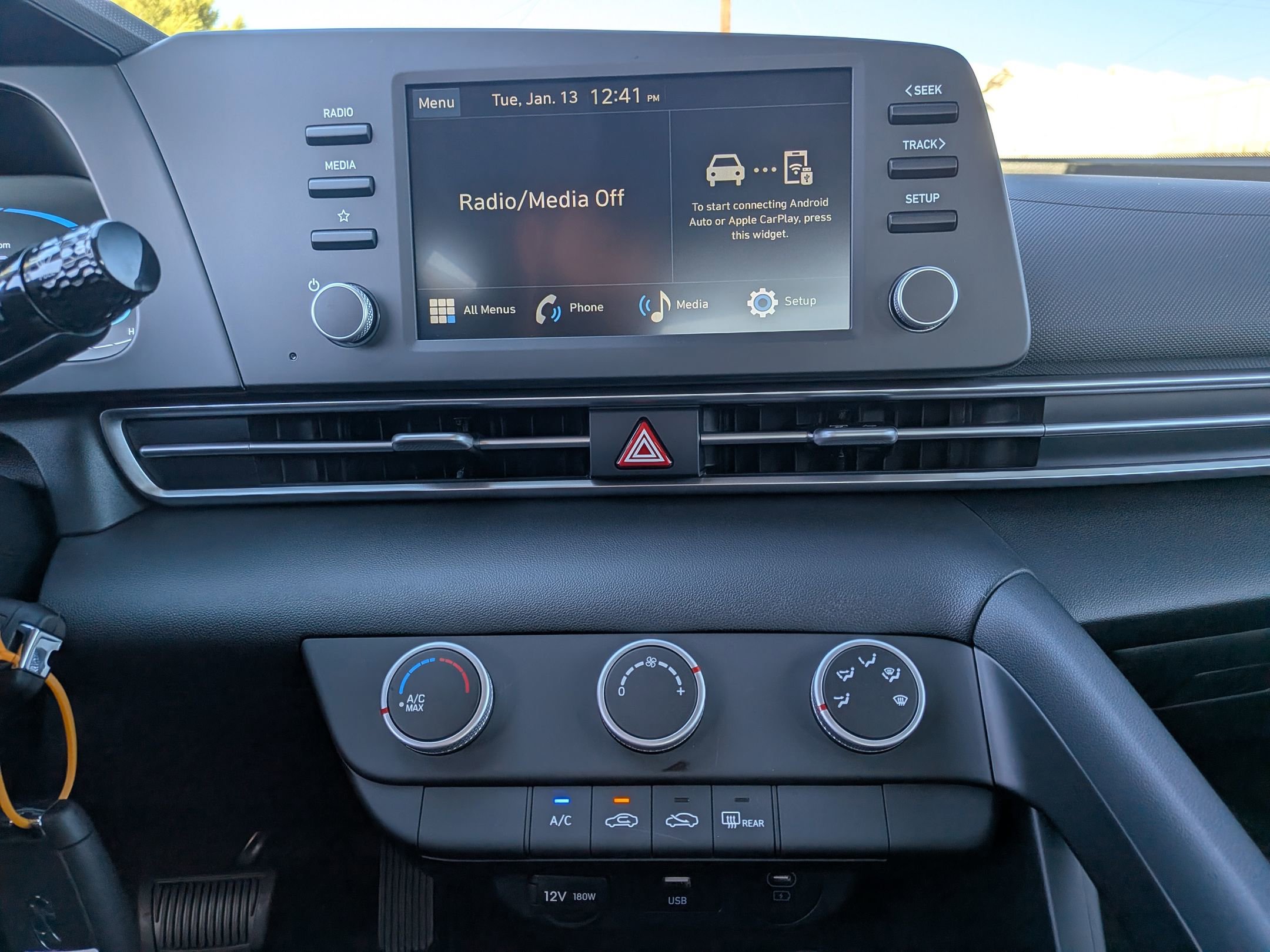 New 2026 Hyundai Elantra SE FWD image 10