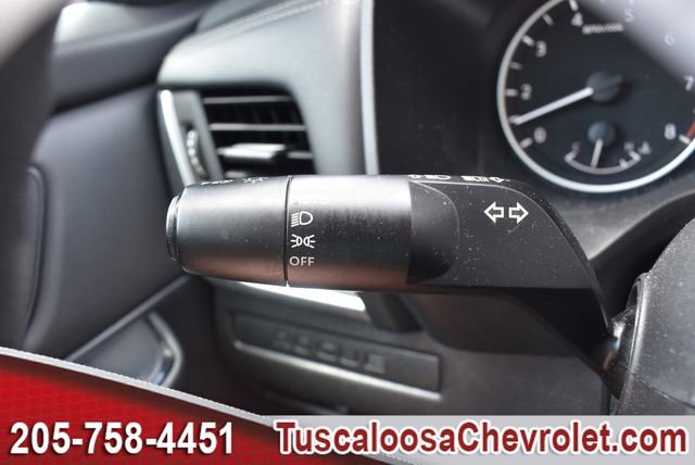 Used 2024 Nissan Rogue S FWD image 27