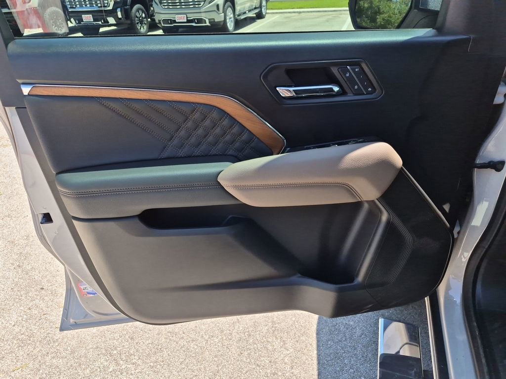 New 2026 GMC Canyon Denali AWD/4WD image 19