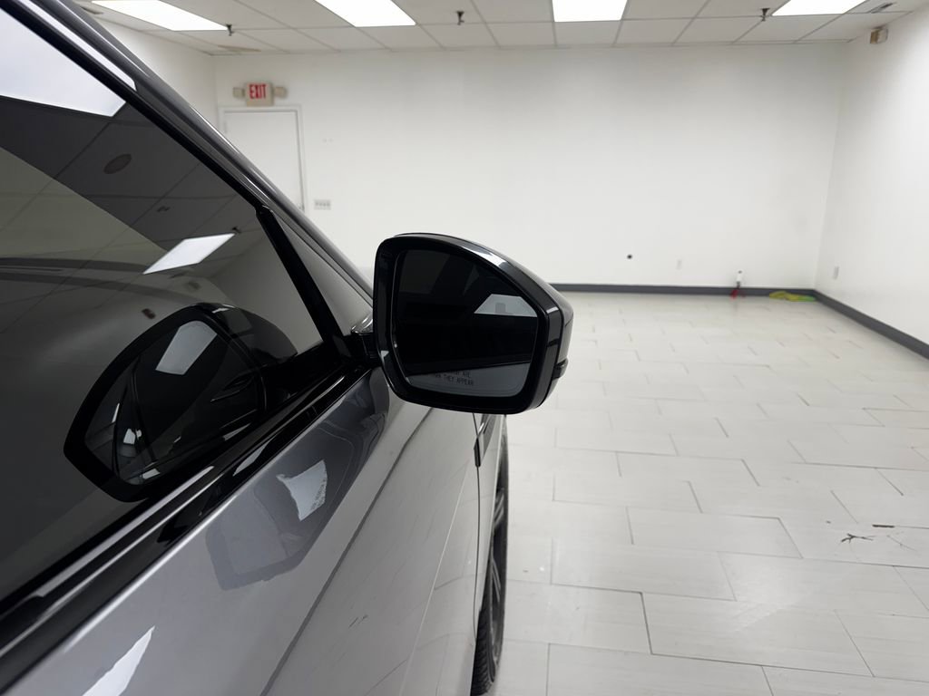 Used 2020 Jaguar F-PACE S image 29