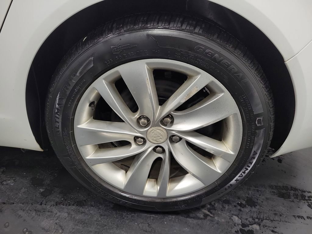Used 2014 Buick Regal Premium image 10