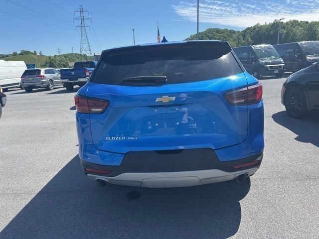 Used 2025 Chevrolet Blazer LT AWD/4WD image 13