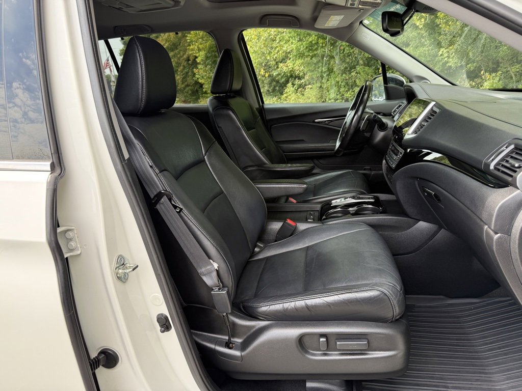 Used 2018 Honda Pilot Touring image 23