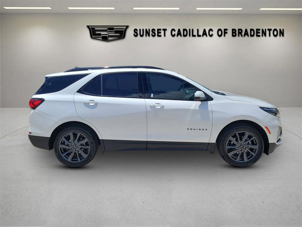 Used 2023 Chevrolet Equinox RS w/ RS Leather Package FWD image 3
