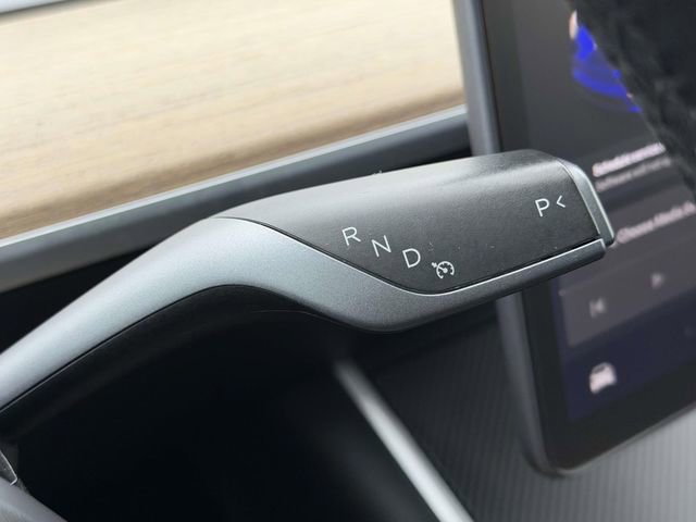 Used 2021 Tesla Model Y Long Range image 19