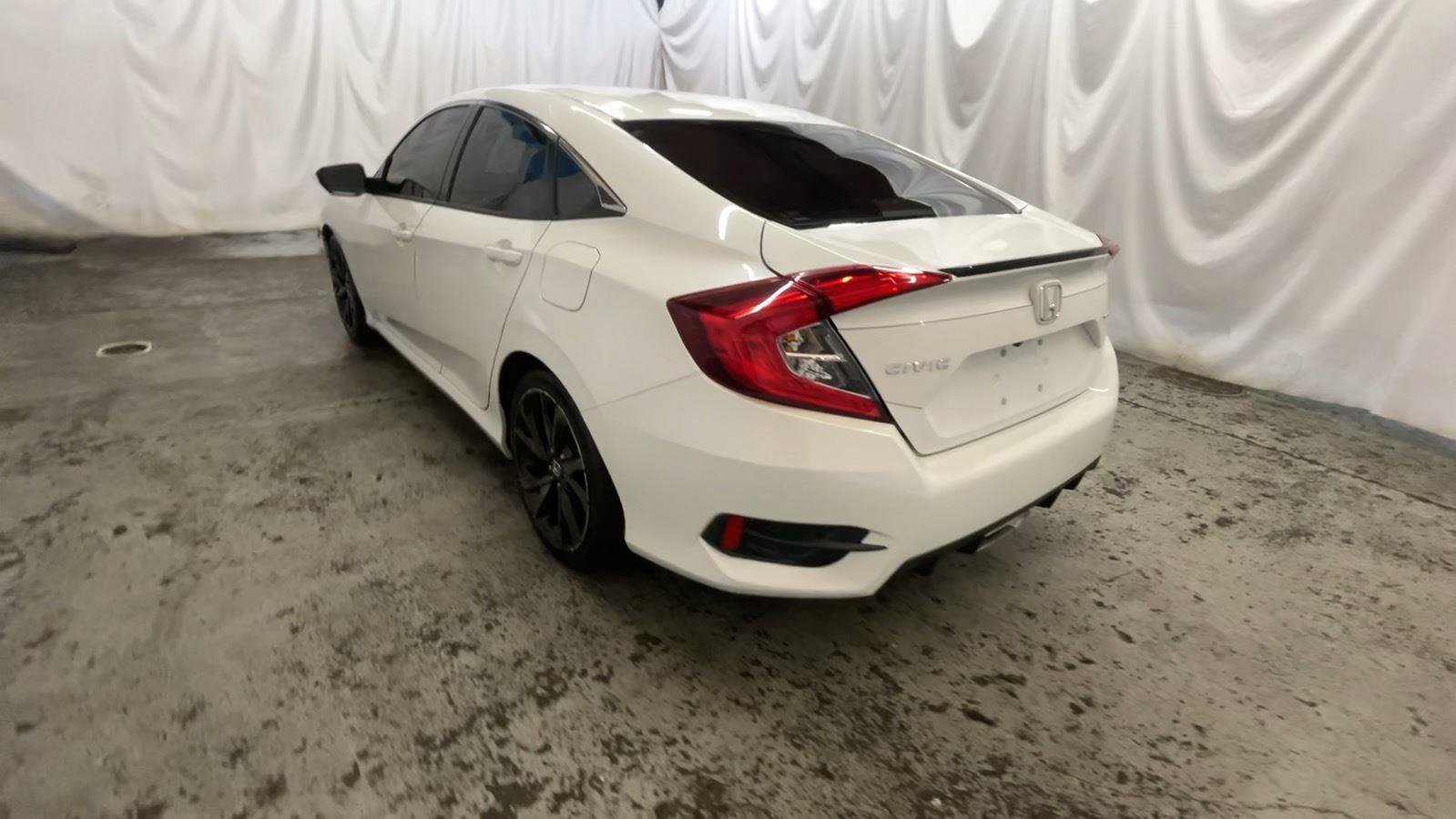 Used 2019 Honda Civic Sport image 9