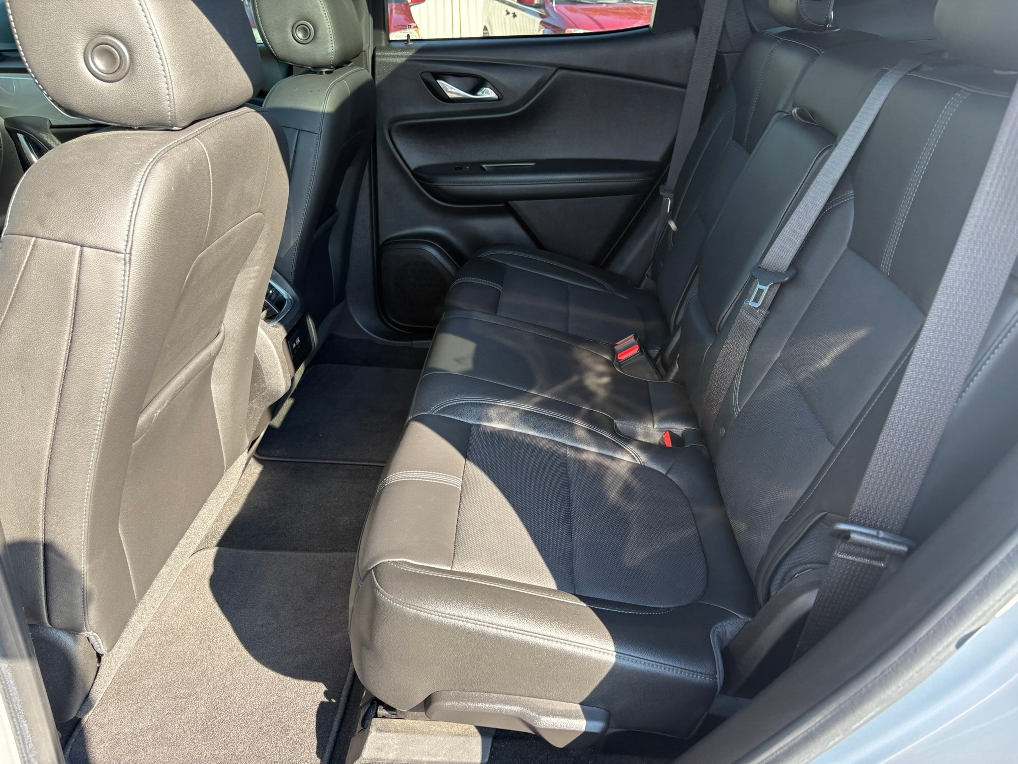 Used 2020 Chevrolet Blazer LT FWD image 26
