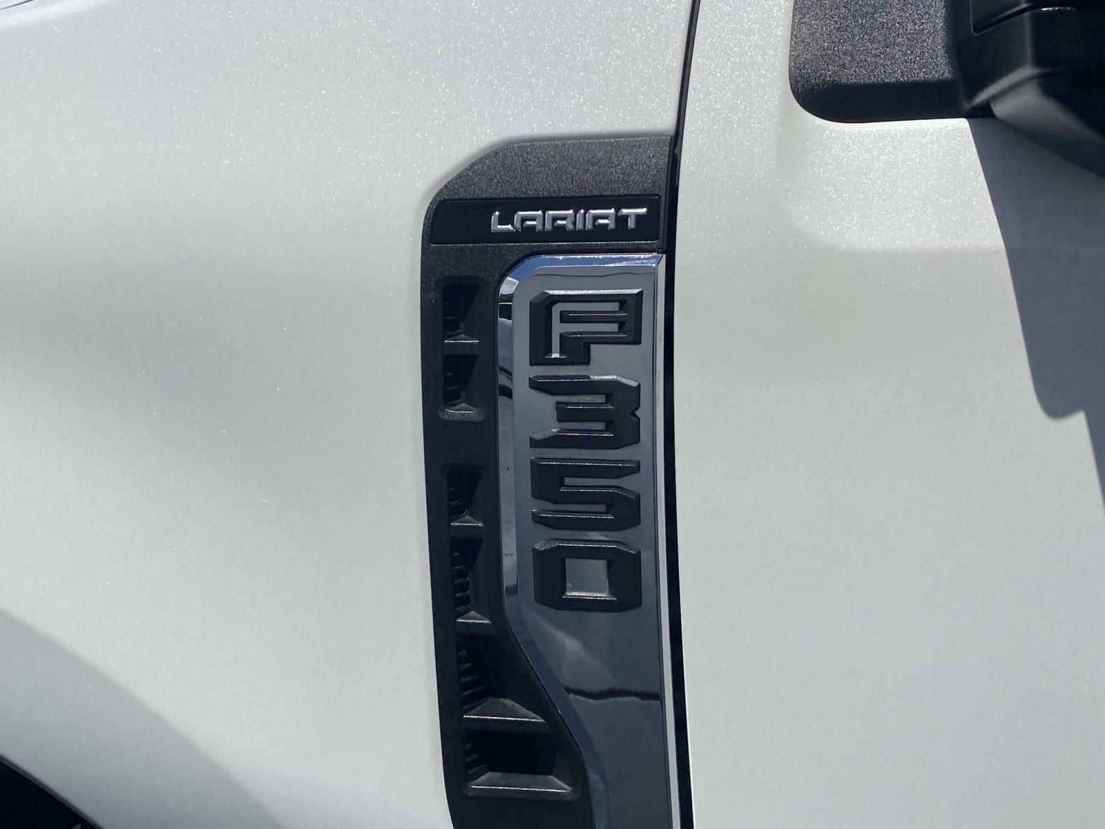 Used 2025 Ford F350 Lariat w/ Chrome Package AWD/4WD image 10