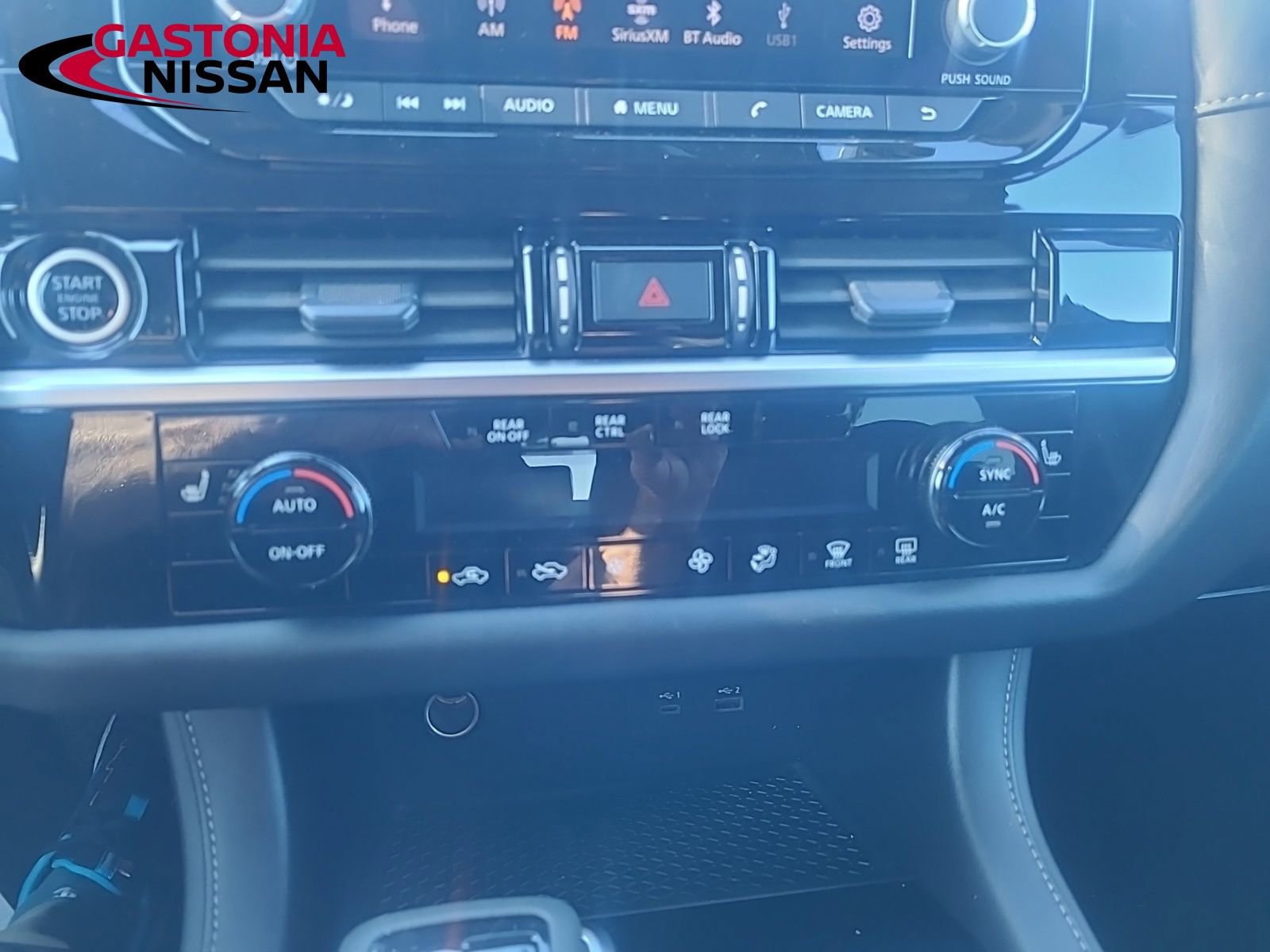 Used 2024 Nissan Pathfinder SV image 42