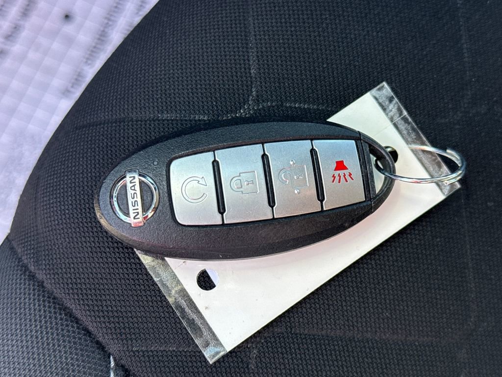 Used 2019 Nissan Kicks SV image 29