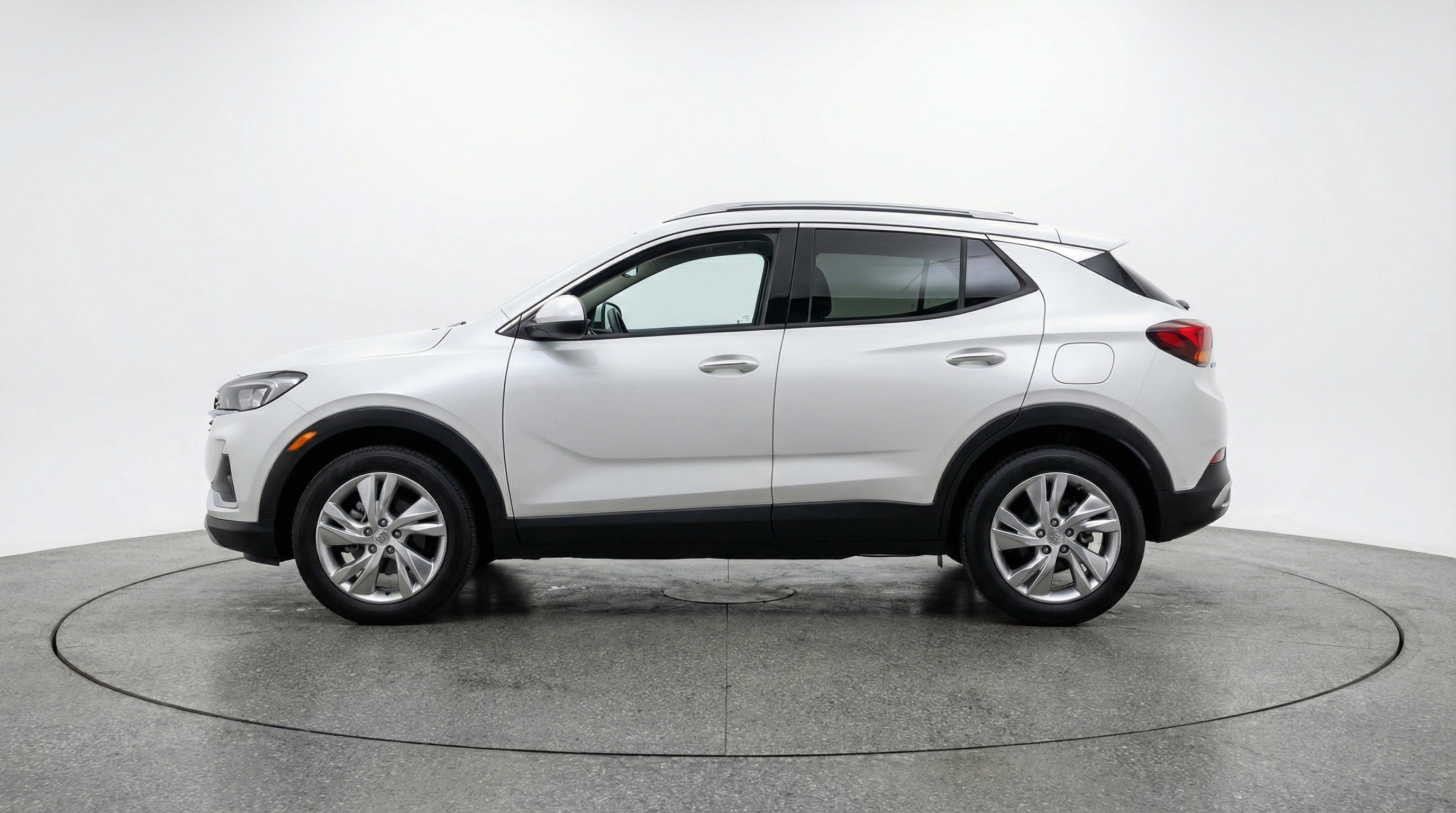 Used 2025 Buick Encore GX Preferred image 5