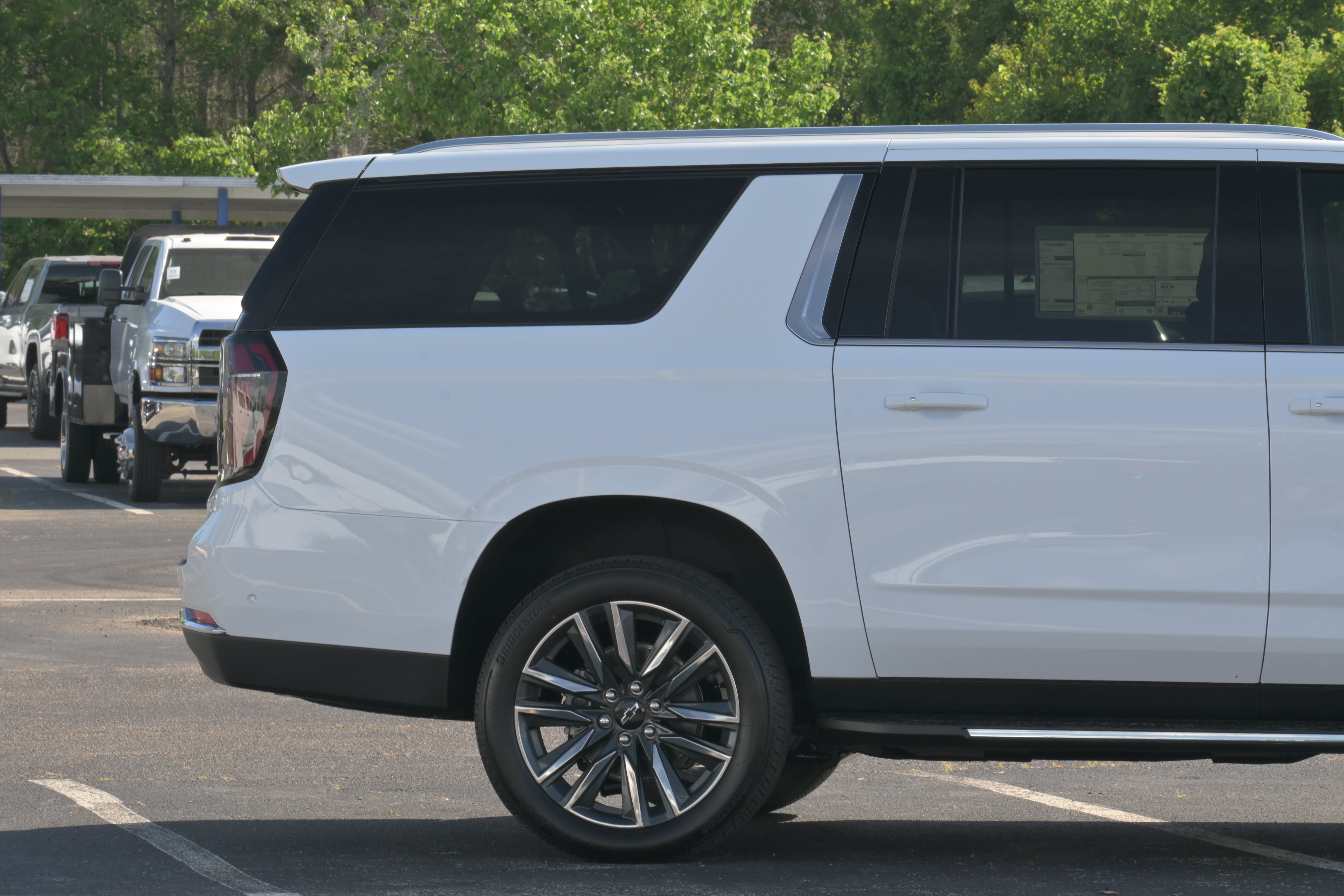 New 2026 Chevrolet Suburban LS w/ LS Custom Edition RWD image 5