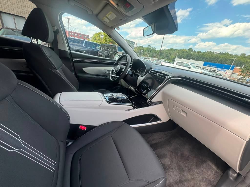 Used 2024 Hyundai Tucson Blue AWD/4WD image 17