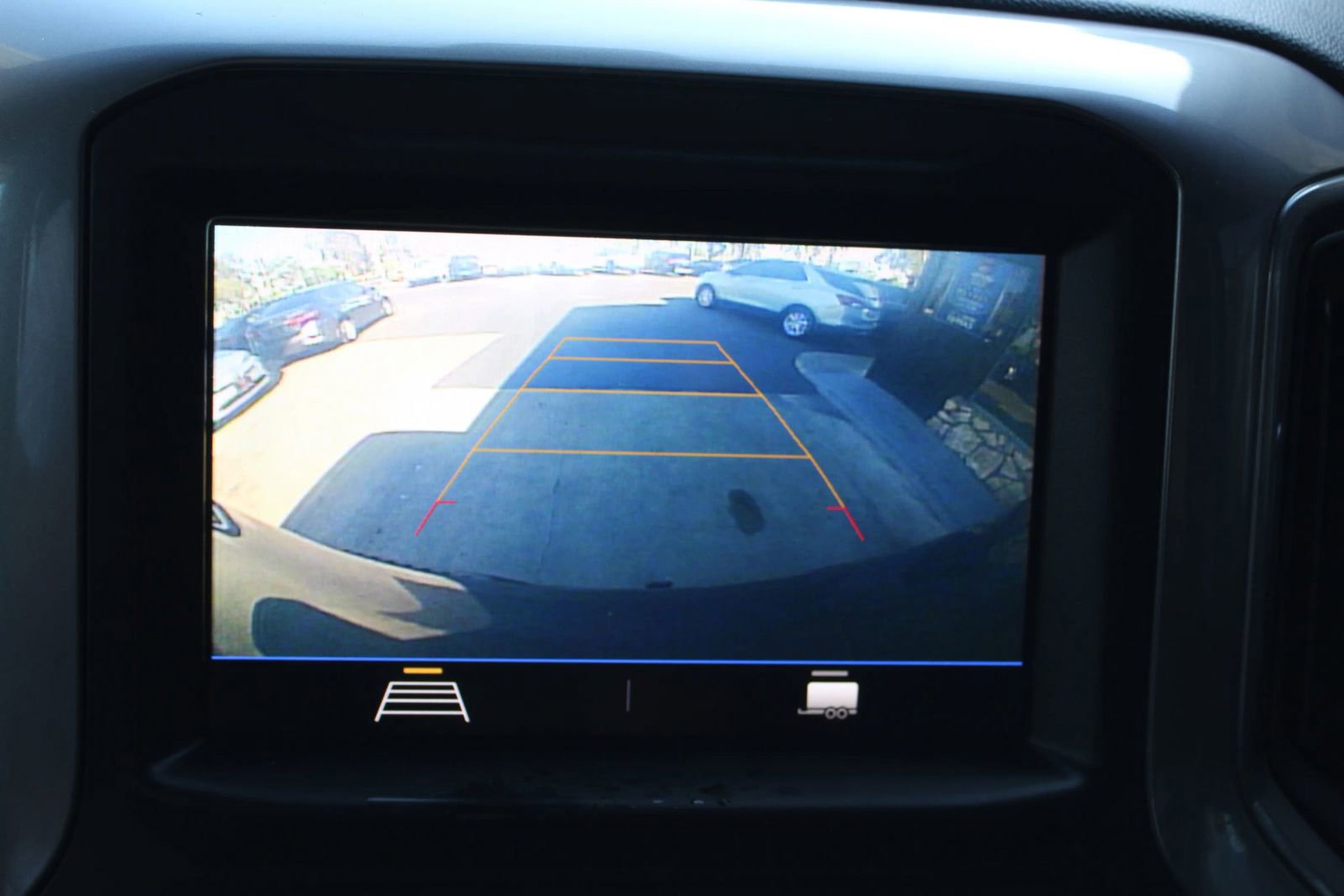 Used 2020 Chevrolet Silverado 1500 Custom w/ Custom Value Package image 18