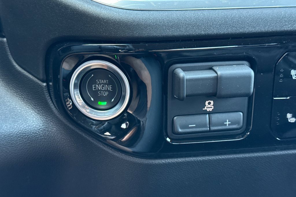 New 2026 GMC Sierra 1500 Elevation image 19