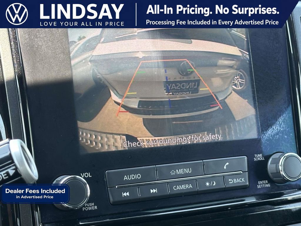 Used 2023 Nissan Titan SV w/ SV Convenience Package AWD/4WD image 17