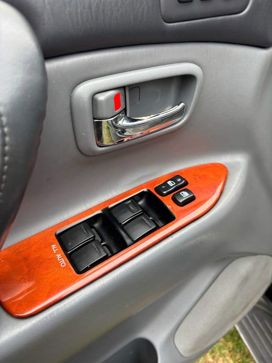 Used 2000 Lexus LX 470 4WD image 51