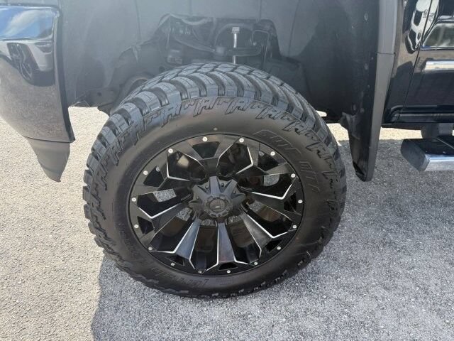 Used 2019 GMC Sierra 2500 Denali AWD/4WD image 9