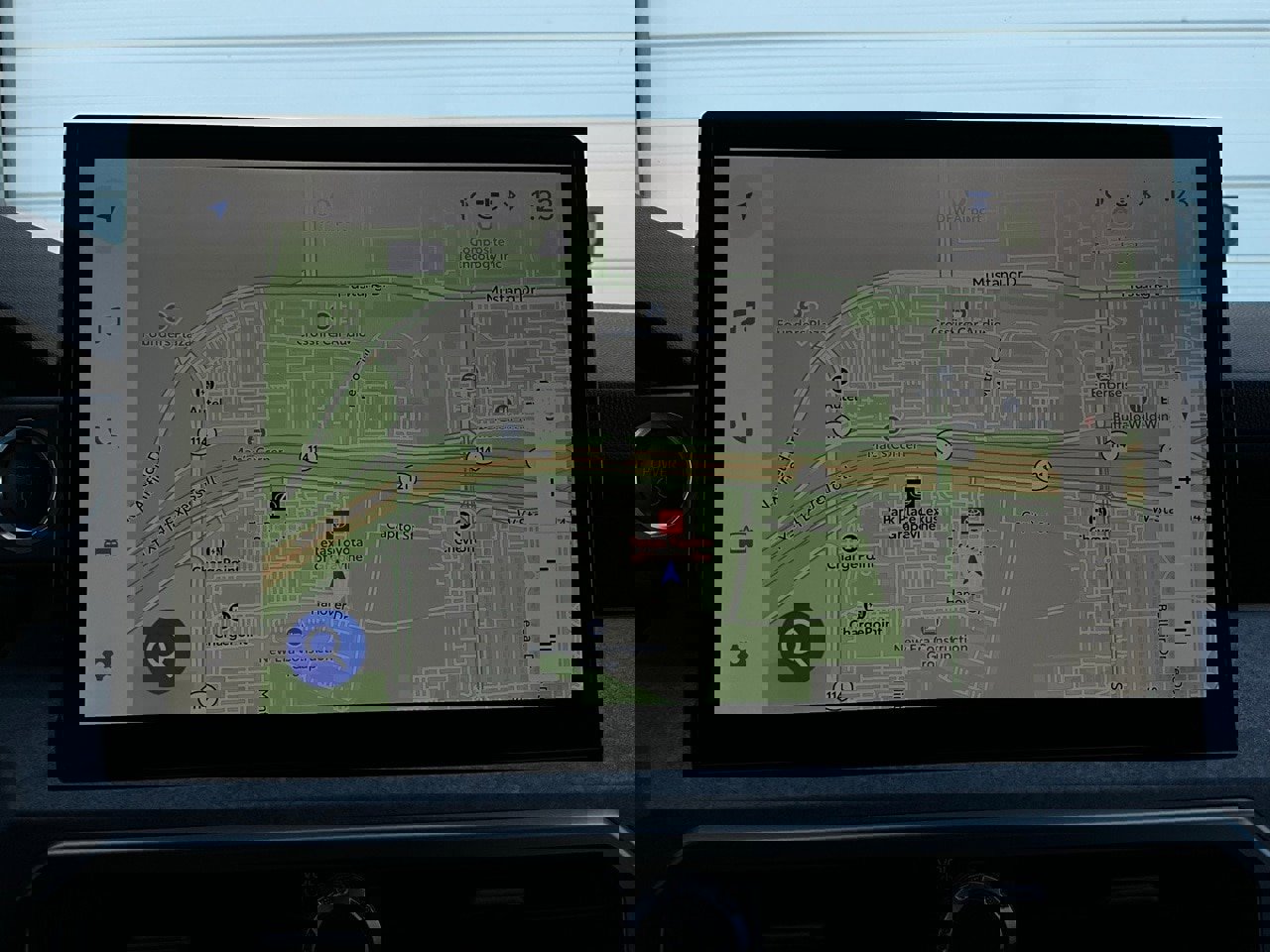 Used 2025 Toyota 4Runner Trailhunter image 38