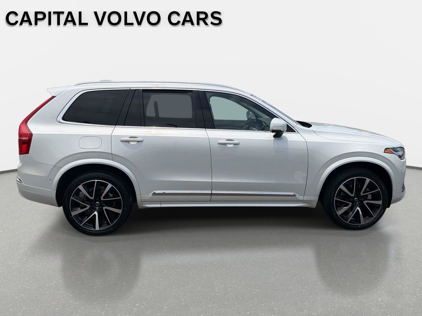 Used 2023 Volvo XC90 B6 Plus w/ Protection Package Premier AWD/4WD image 4