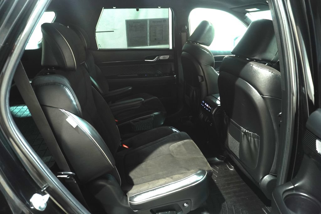 Used 2024 Hyundai Palisade Calligraphy AWD/4WD image 21