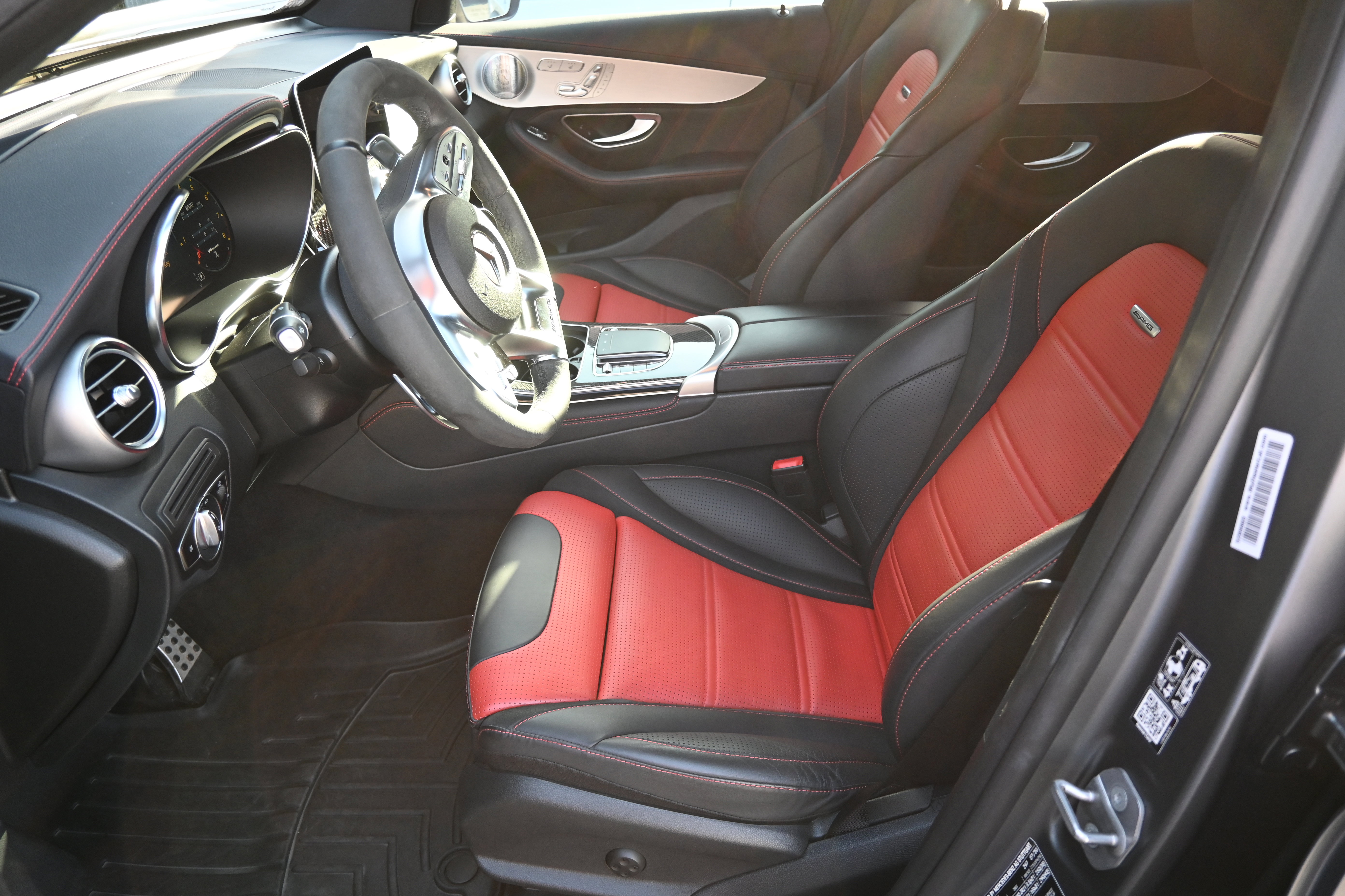 Used 2020 Mercedes-Benz GLC 63 AMG 4MATIC image 34