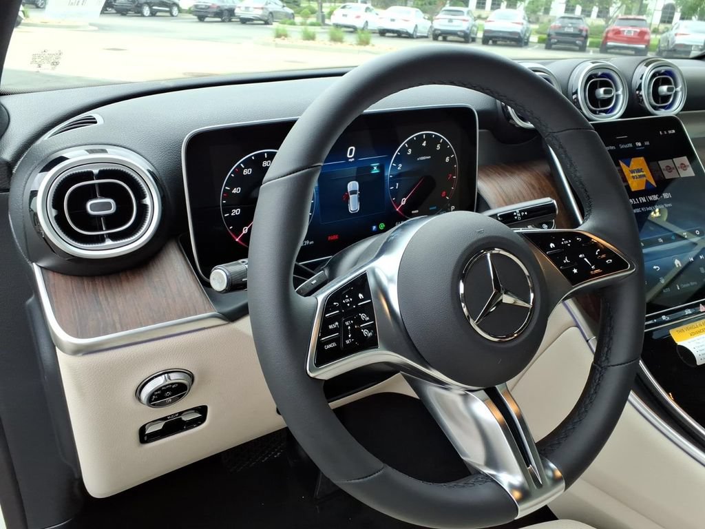 New 2026 Mercedes-Benz GLC 300 4MATIC image 16