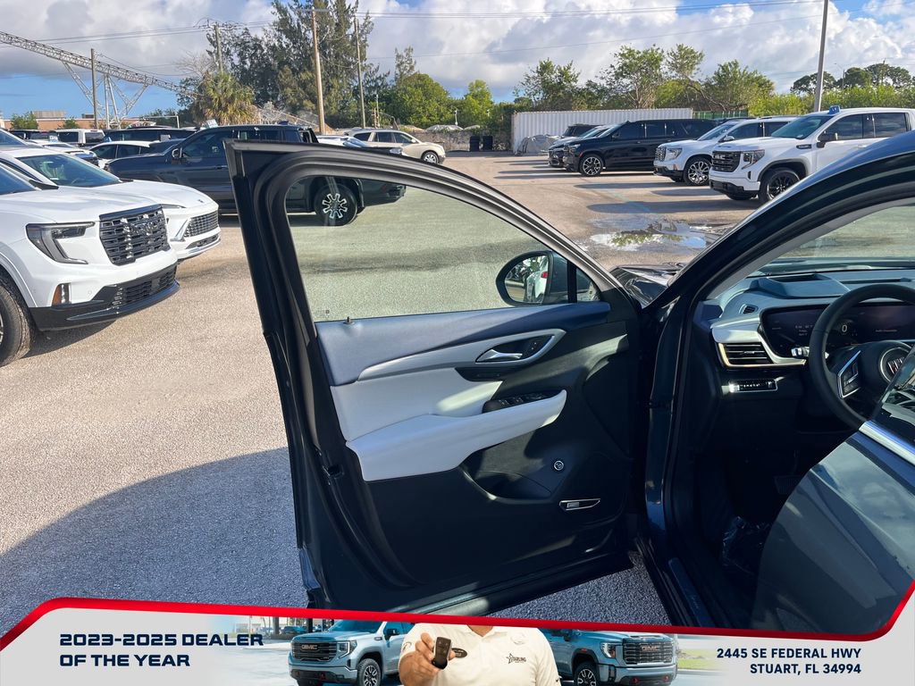 New 2026 Buick Envision Avenir image 11