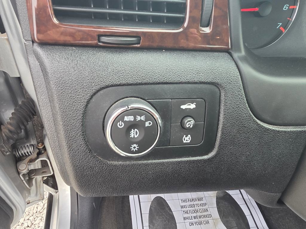 Used 2011 Chevrolet Impala LT image 12