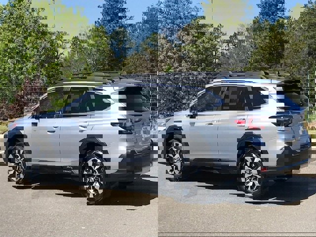 Certified 2025 Subaru Outback Limited w/ Popular Package #2 image 4