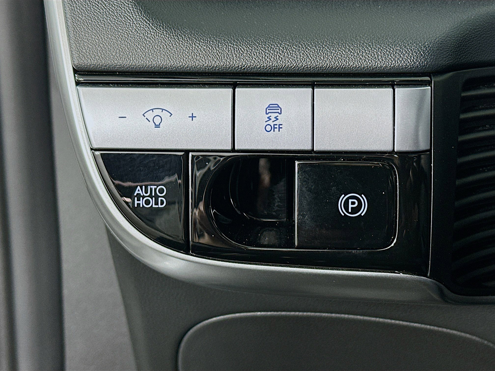 Used 2024 Hyundai Ioniq 5 SE RWD image 16