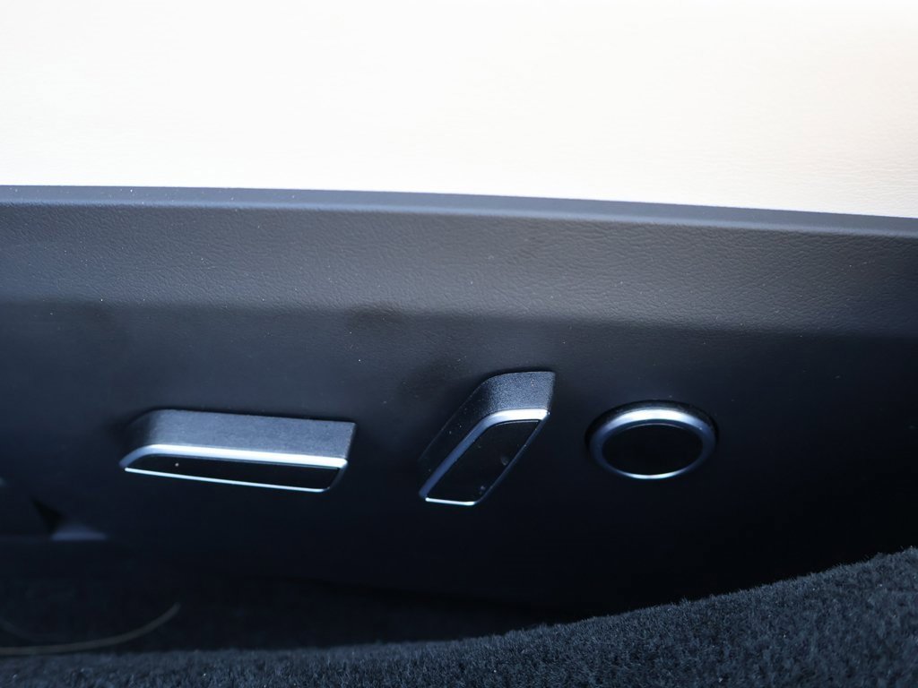 Used 2023 Tesla Model S Plaid image 37