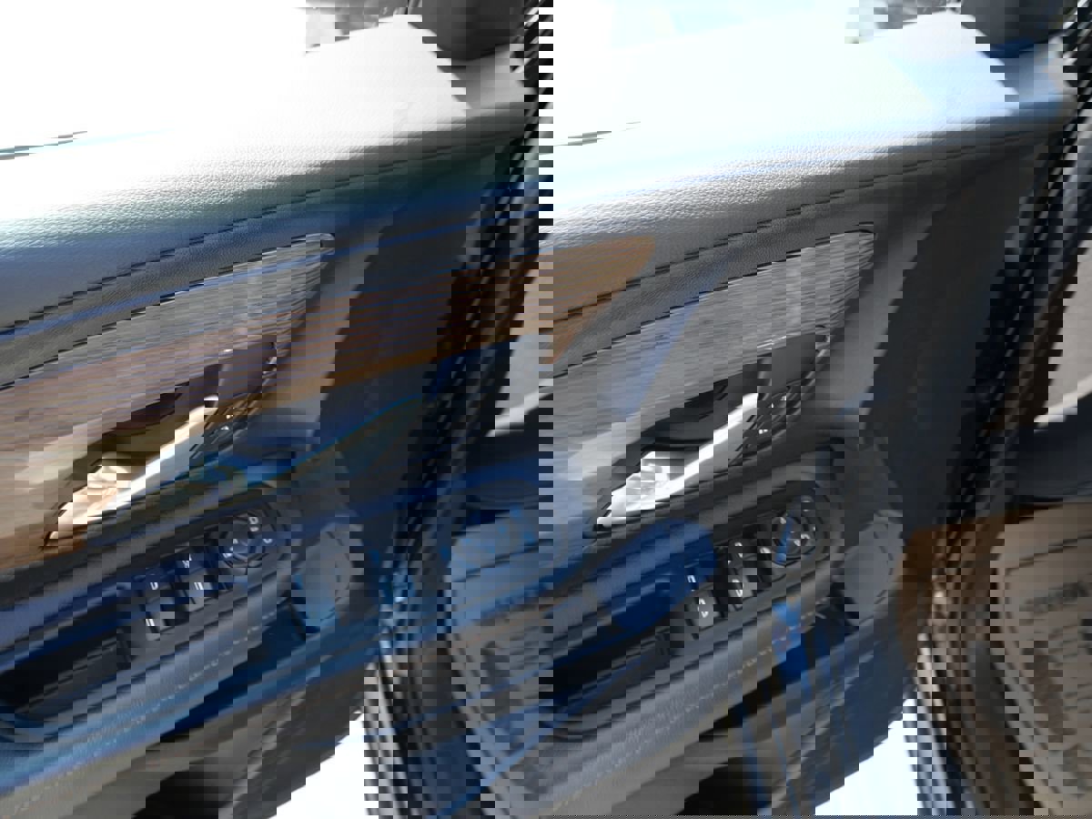 Used 2019 GMC Terrain SLE image 17