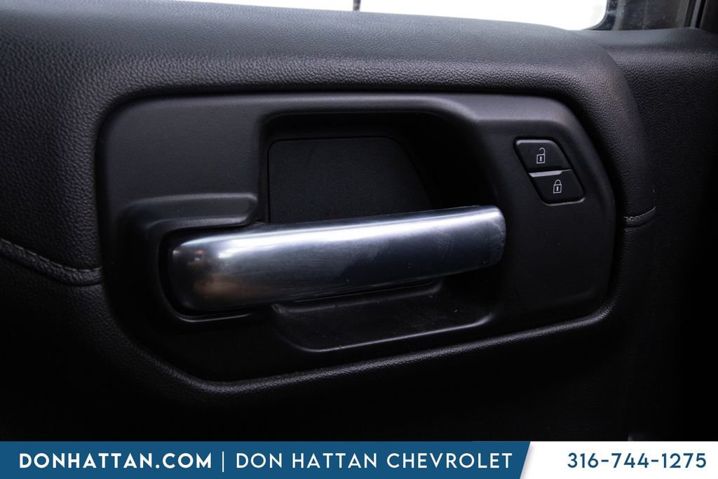 Used 2021 Chevrolet Silverado 1500 LT w/ Bed Protection Package RWD image 11