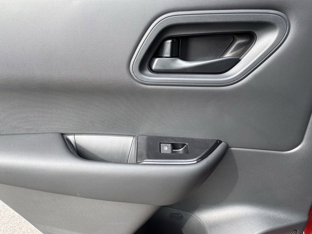 Certified 2025 Nissan Rogue S image 19