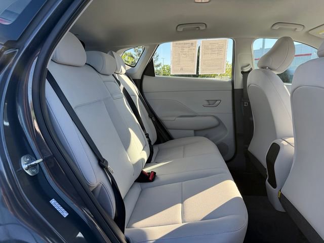 Used 2024 Hyundai Kona SE FWD image 17