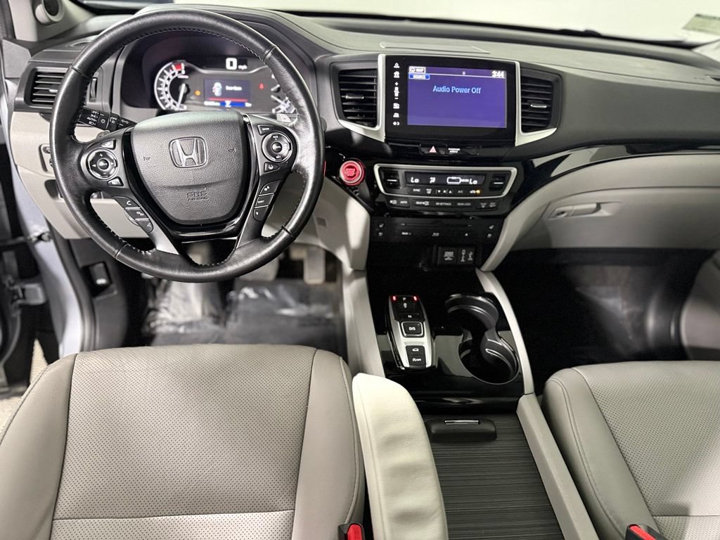 Used 2017 Honda Pilot Elite image 11