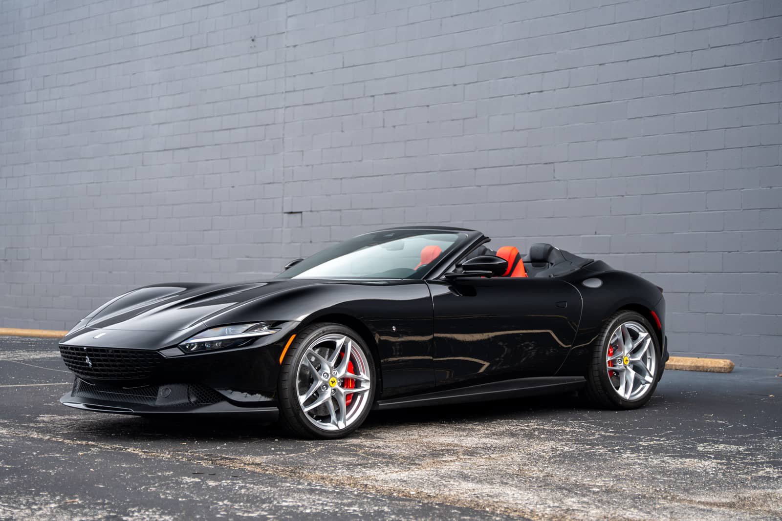 Used 2025 Ferrari Roma Spider