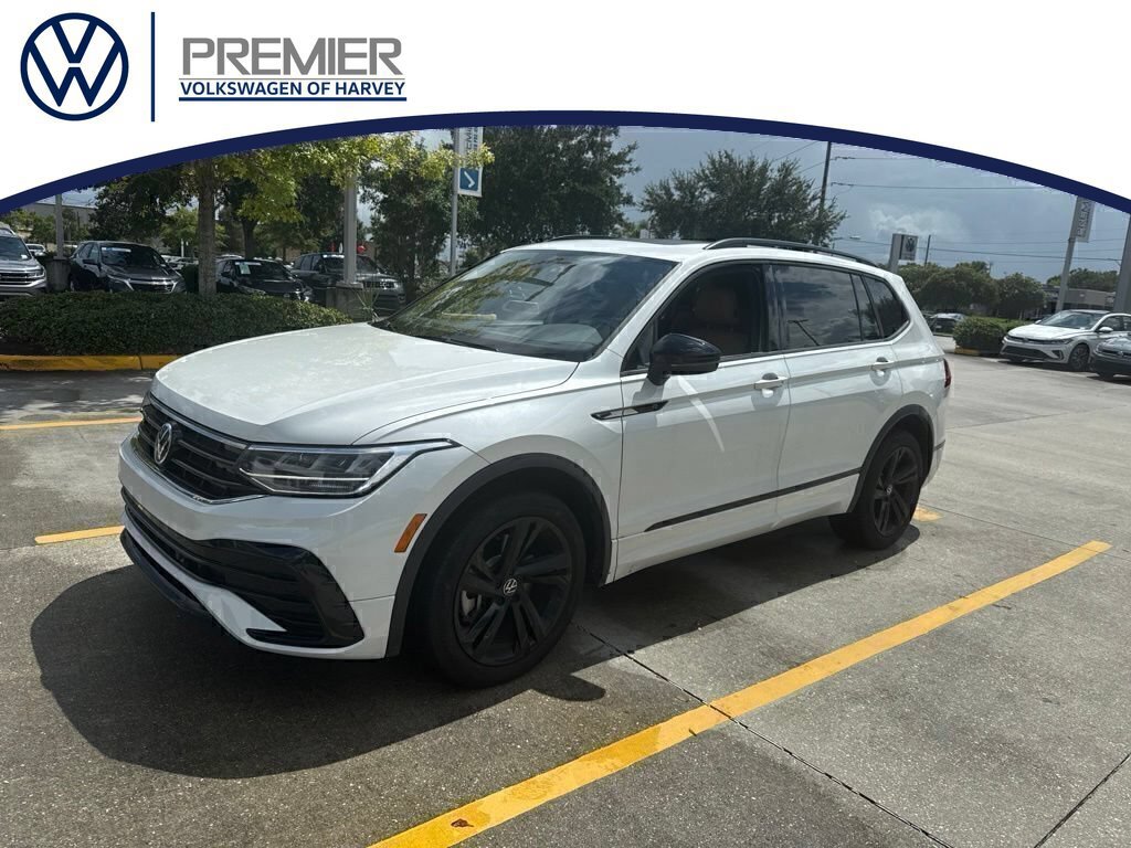 Used 2024 Volkswagen Tiguan SE R-Line FWD image 1
