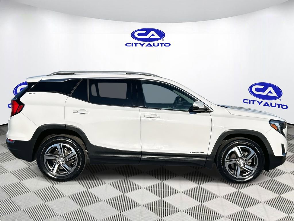 Used 2020 GMC Terrain SLT image 2
