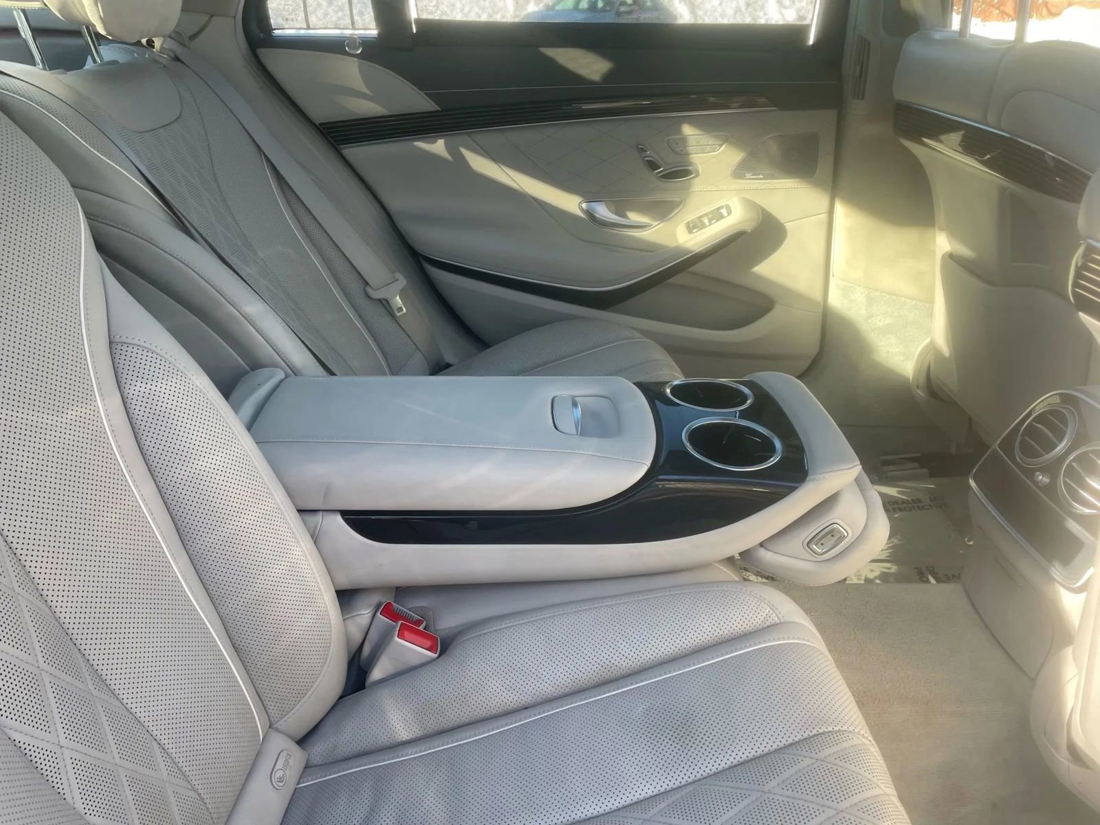 Used 2016 Mercedes-Benz S 550 4MATIC Sedan image 12