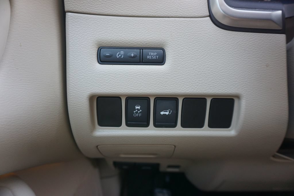 Used 2016 Nissan Murano SL FWD image 4