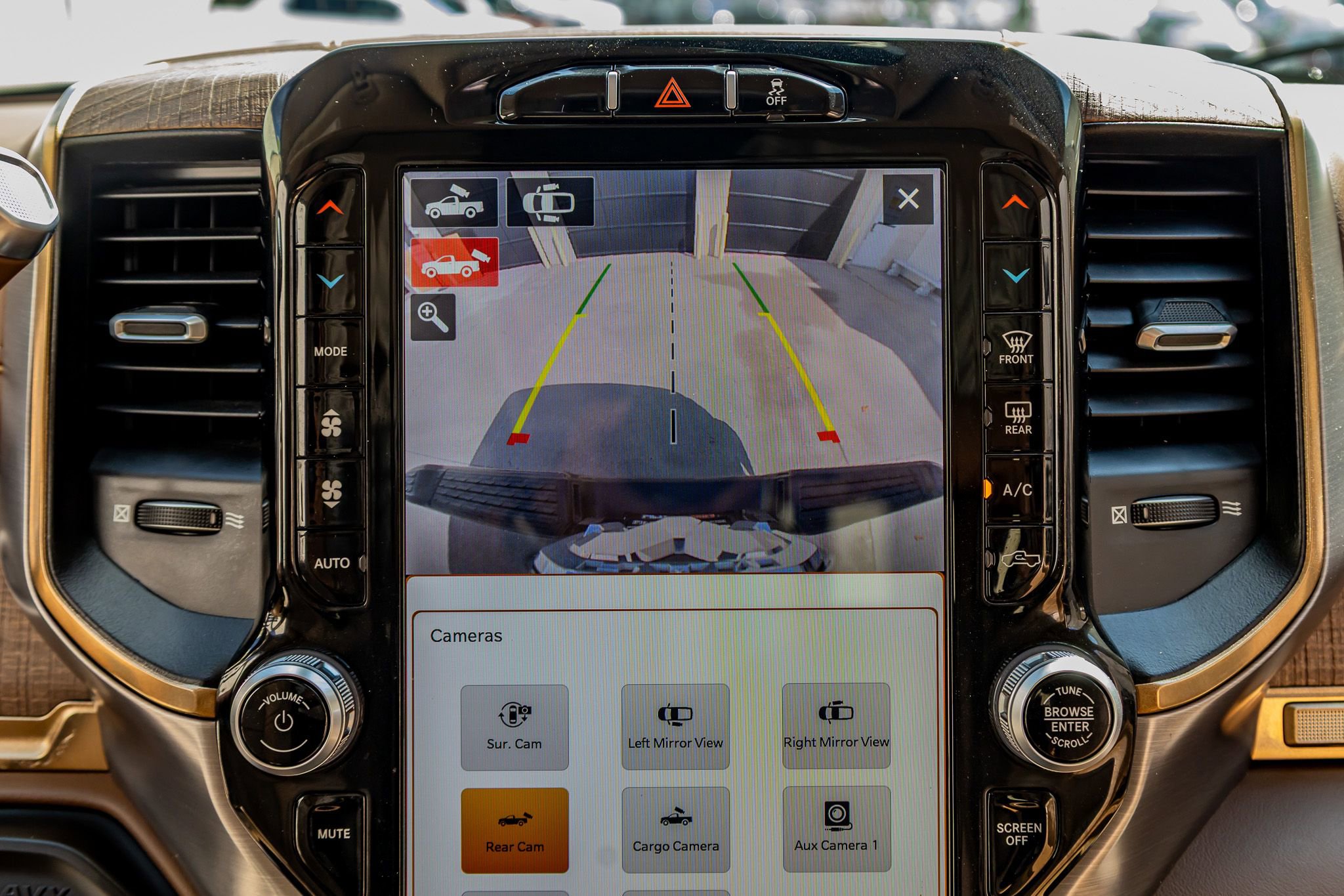 Used 2022 RAM 2500 Limited image 27