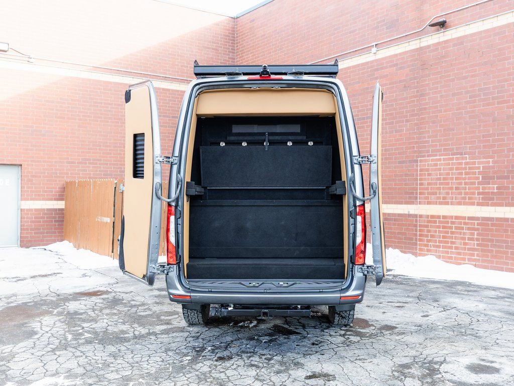 Used 2025 Mercedes-Benz Sprinter 2500 image 22