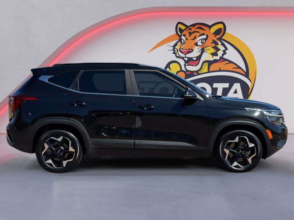 Used 2024 Kia Seltos EX image 4