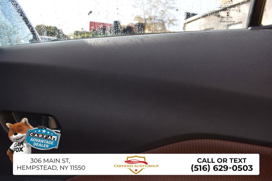 Used 2020 Nissan Kicks SR FWD image 26
