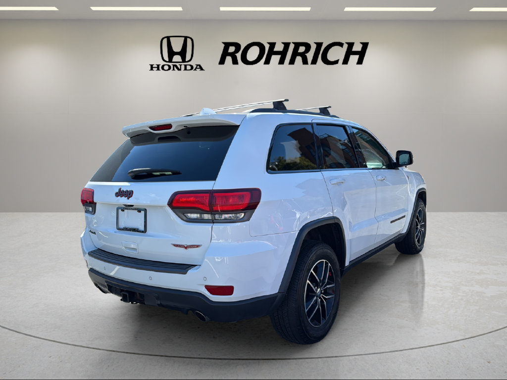 Used 2017 Jeep Grand Cherokee Trailhawk AWD/4WD image 6