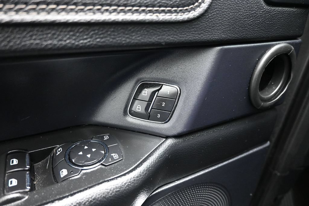 Certified 2020 Ford Expedition Max Limited RWD image 12