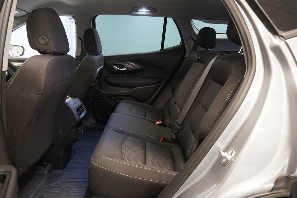 Used 2024 GMC Terrain SLE w/ Driver Convenience Package FWD image 27