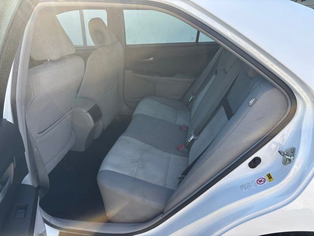 Used 2014 Toyota Camry LE image 17